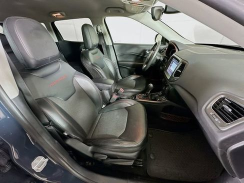 Used 2018 Jeep Compass Trailhawk w/ Navigation Group image 28