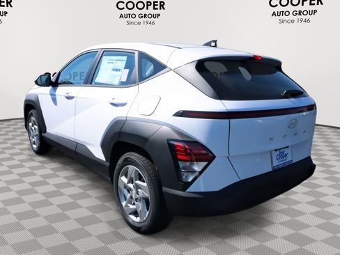 New 2026 Hyundai Kona SE image 9