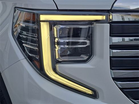 New 2026 GMC Sierra 1500 SLT w/ SLT Premium Plus Package image 10