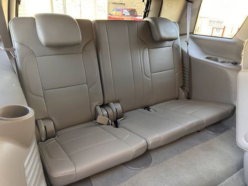 Used 2018 GMC Yukon SLT w/ Premium Edition image 22