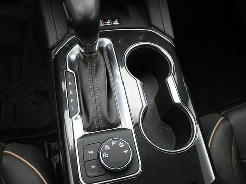 Used 2019 Chevrolet Blazer Premier w/ Sun and Wheels Package image 19