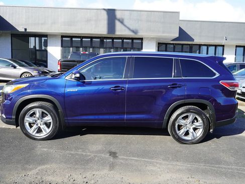 Used 2014 Toyota Highlander Limited image 2