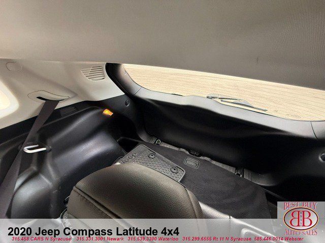 Used 2020 Jeep Compass Latitude w/ Cold Weather Group AWD/4WD image 12