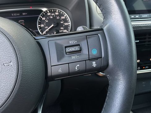 Used 2023 Nissan Rogue SL FWD image 38