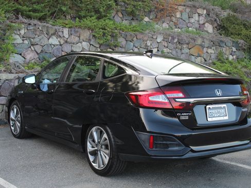 Used 2018 Honda Clarity Plug-In Hybrid image 7