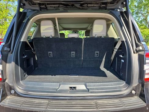 Used 2024 Ford Expedition Limited RWD image 14
