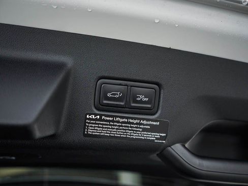 New 2027 Kia Telluride S image 9