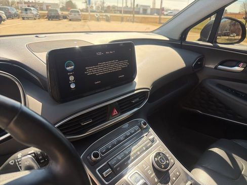 Used 2022 Hyundai Santa Fe Limited image 10