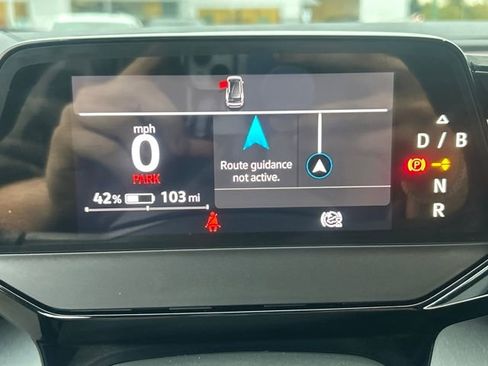 Used 2023 Volkswagen ID.4 Pro image 21