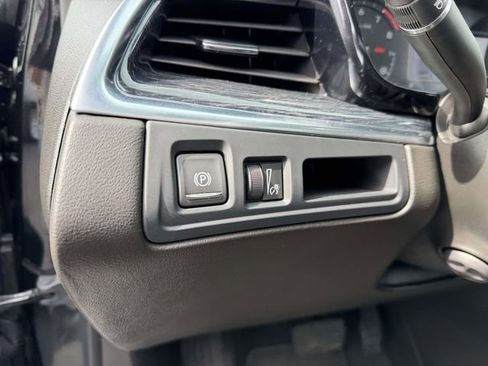 Certified 2023 Cadillac XT5 Premium Luxury image 15