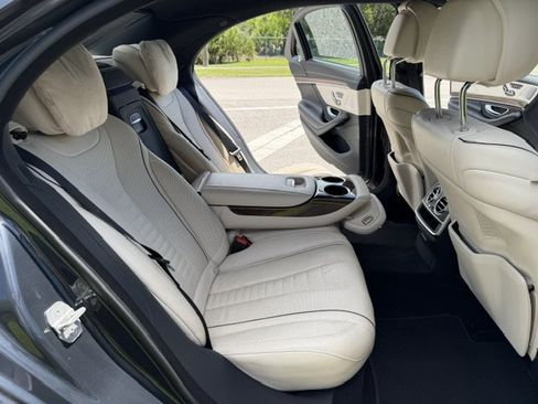 Used 2017 Mercedes-Benz S 550 Sedan image 15
