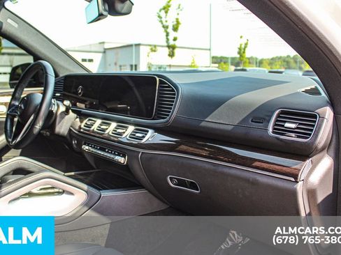 Used 2025 Mercedes-Benz GLE 450 4MATIC Coupe w/ Night Package image 24