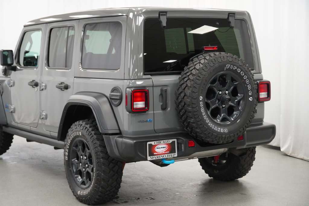 Used 2023 Jeep Wrangler Unlimited w/ Sun & Screen Package AWD/4WD image 17