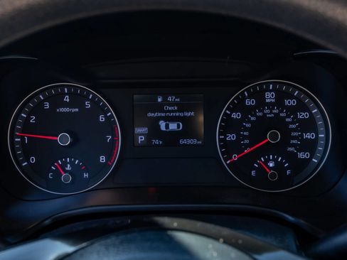 Used 2019 Kia Forte LXS image 32