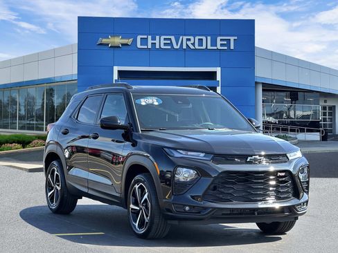 Certified 2023 Chevrolet TrailBlazer RS w/ Sun and Liftgate Package AWD/4WD image 6