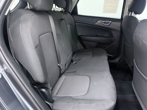 Used 2023 Kia Sportage LX FWD image 19