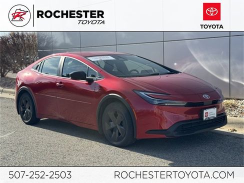 Certified 2023 Toyota Prius LE image 1