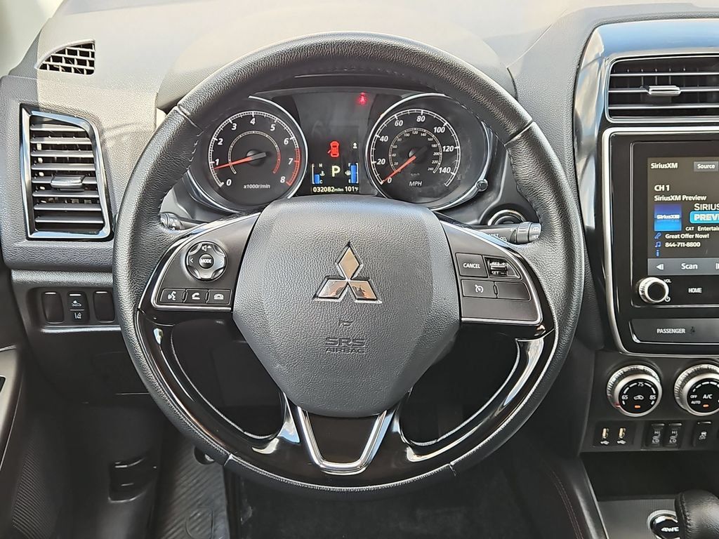 Used 2025 Mitsubishi Outlander Sport SE AWD/4WD image 23