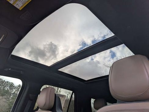New 2026 Lincoln Navigator L Black Label AWD/4WD image 19