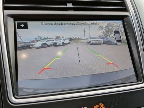 Used 2017 Lincoln MKX Reserve image 25