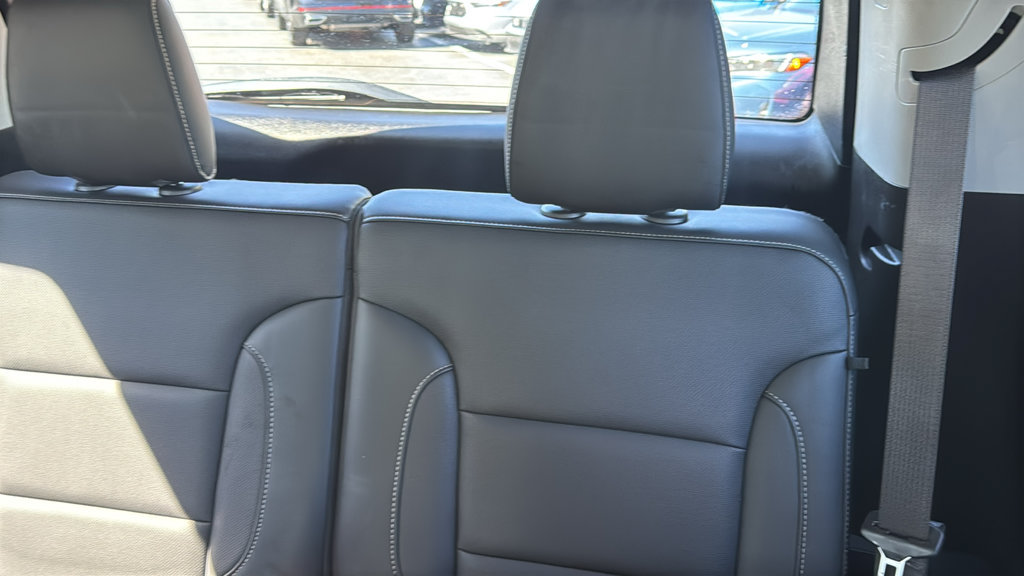 Used 2019 GMC Acadia SLT AWD/4WD image 29