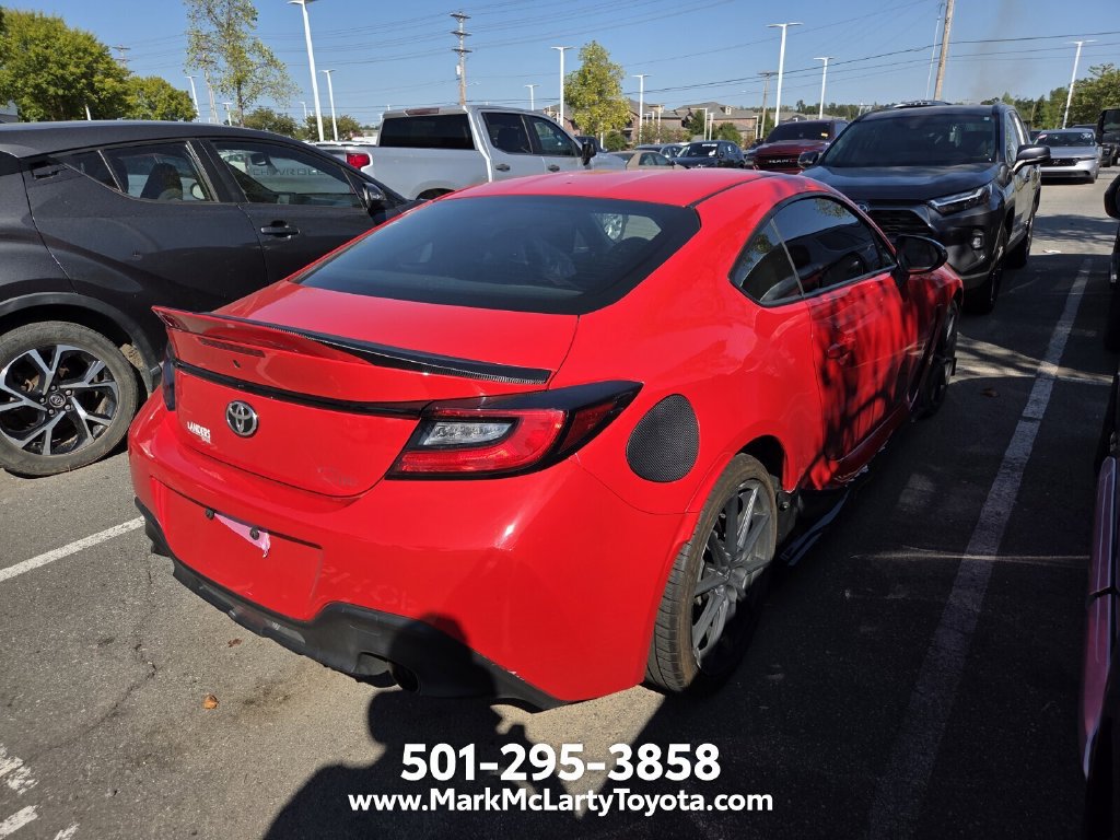 Used 2023 Toyota GR86 Premium RWD image 3