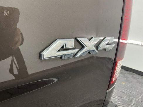 Used 2018 RAM 1500 ST w/ SXT Appearance Group image 24