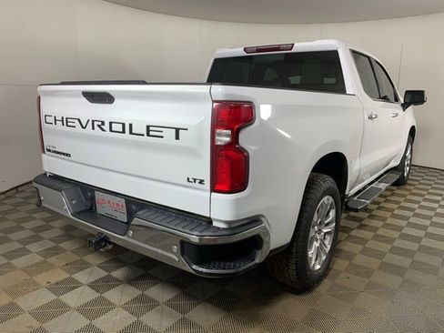 Used 2021 Chevrolet Silverado 1500 LTZ AWD/4WD image 8