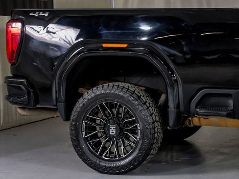 Used 2023 GMC Sierra 2500 SLE w/ SLE Value Package; image 7