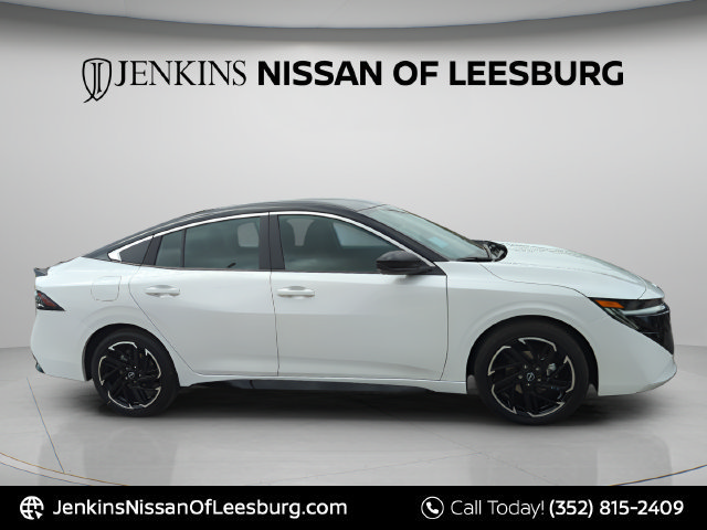 Used 2026 Nissan Sentra SR w/ Floor Mat Package FWD image 3