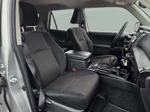 Used 2016 Toyota 4Runner Limited image 28