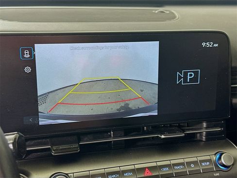 Used 2024 Hyundai Kona SEL image 10