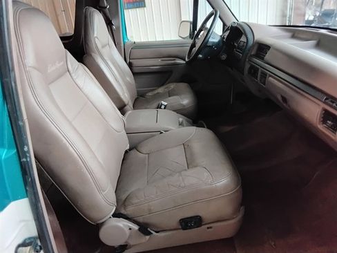 Used 1995 Ford Bronco XLT image 13