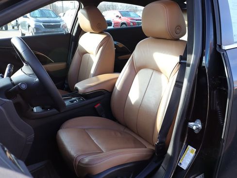 Used 2016 Buick LaCrosse Sport Touring image 12