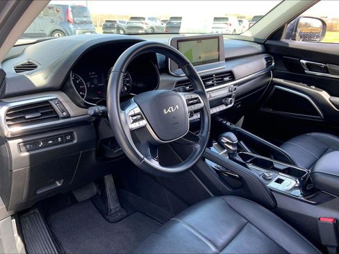 Used 2022 Kia Telluride EX w/ EX Premium Package image 12