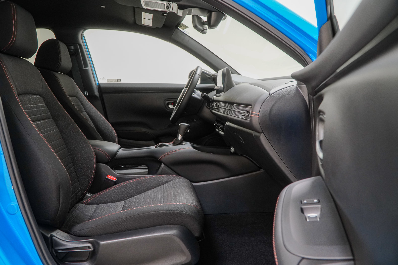 Certified 2026 Honda HR-V Sport image 32