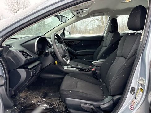 Used 2019 Subaru Impreza 2.0i Premium image 4