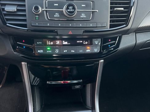 Used 2016 Honda Accord Sport image 30