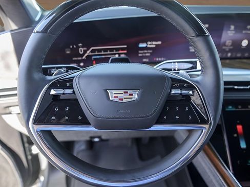 Used 2025 Cadillac Escalade Sport Platinum w/ LPO, Floor Liner Package AWD/4WD image 12