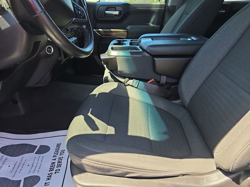 Used 2021 Chevrolet Silverado 1500 LT image 30