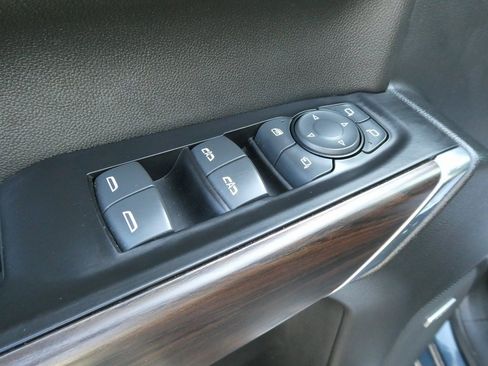 Used 2019 GMC Sierra 1500 SLT w/ SLT Premium Package image 24