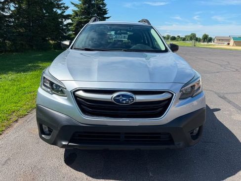 Used 2022 Subaru Outback AWD/4WD image 5