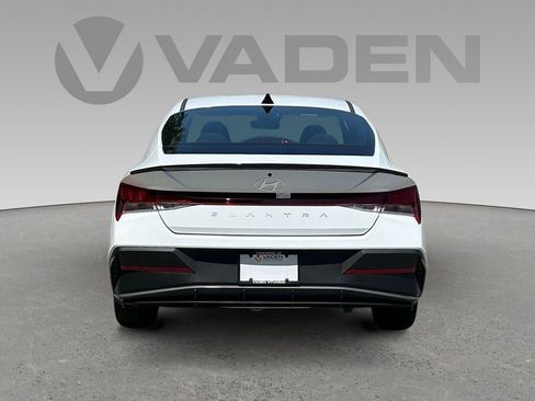 New 2025 Hyundai Elantra Sport FWD image 43