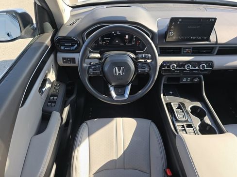 Used 2024 Honda Pilot Elite image 38