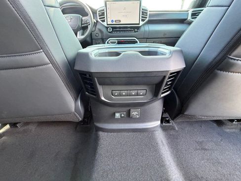 Used 2025 Toyota Tundra Platinum AWD/4WD image 34