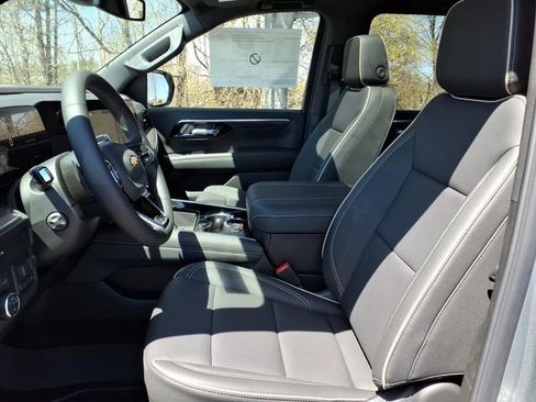 New 2026 Chevrolet Suburban Premier AWD/4WD image 8