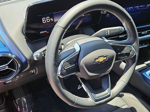 Used 2024 Chevrolet Equinox EV LT FWD image 11