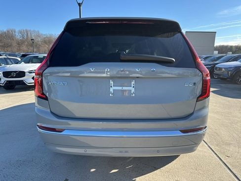 New 2026 Volvo XC90 B6 Ultra image 6