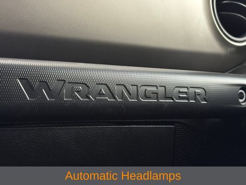 Used 2021 Jeep Wrangler Unlimited Sport AWD/4WD image 16