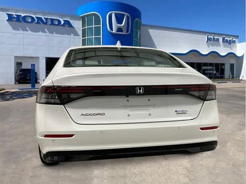 New 2025 Honda Accord Touring image 4